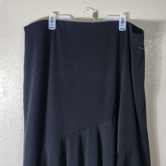 Simply Emma Black Stretch Waist Slip On Skirt Size 2X - Picture 2 of 12